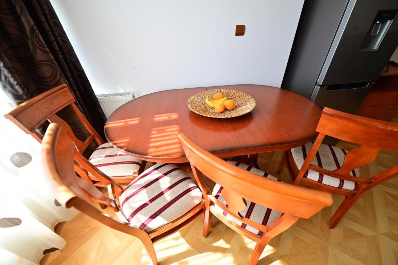 Vacation Apartment With Free Parking シビウ エクステリア 写真