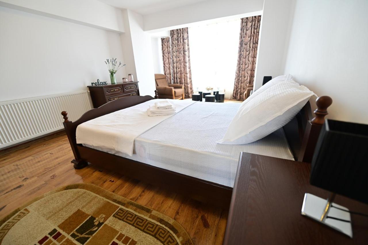 Vacation Apartment With Free Parking シビウ エクステリア 写真